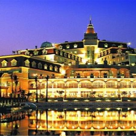 Clifford Golden Lake Hotel Фошан Екстериор снимка