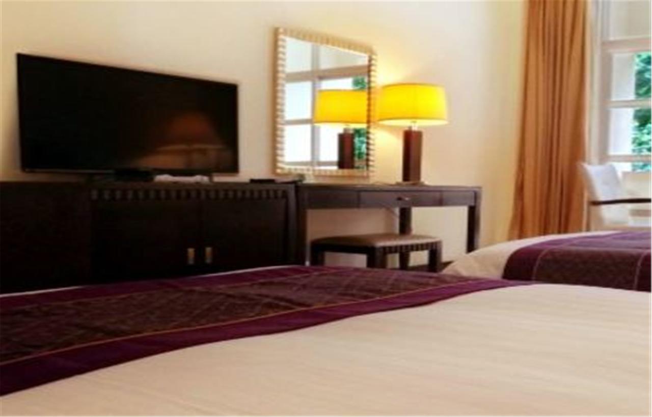 Clifford Golden Lake Hotel Фошан Екстериор снимка